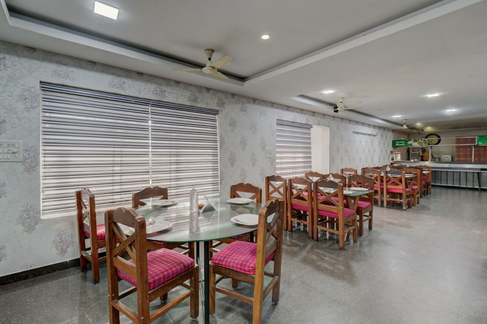 Restaurant-2